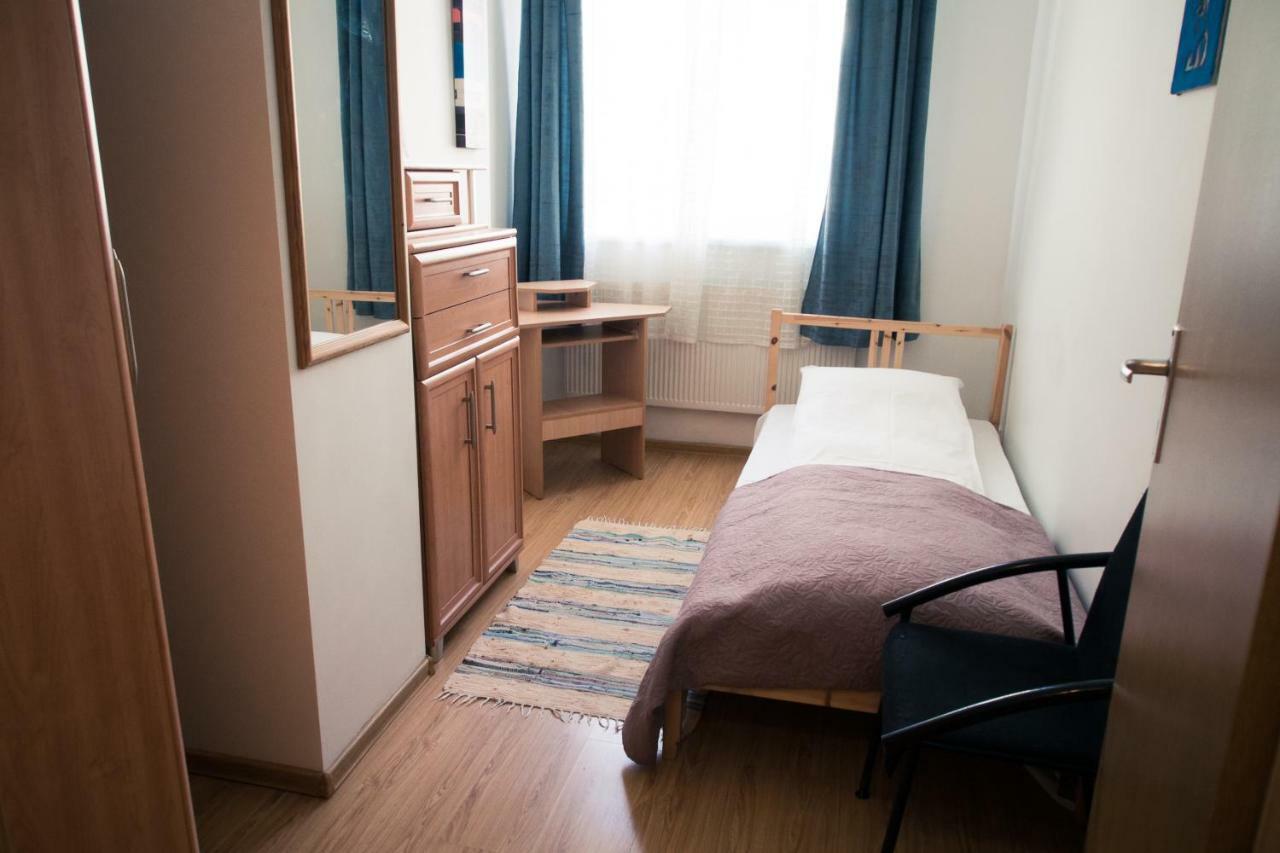 Town Hall 3 Bedroom Apartment Vilnius Exterior photo