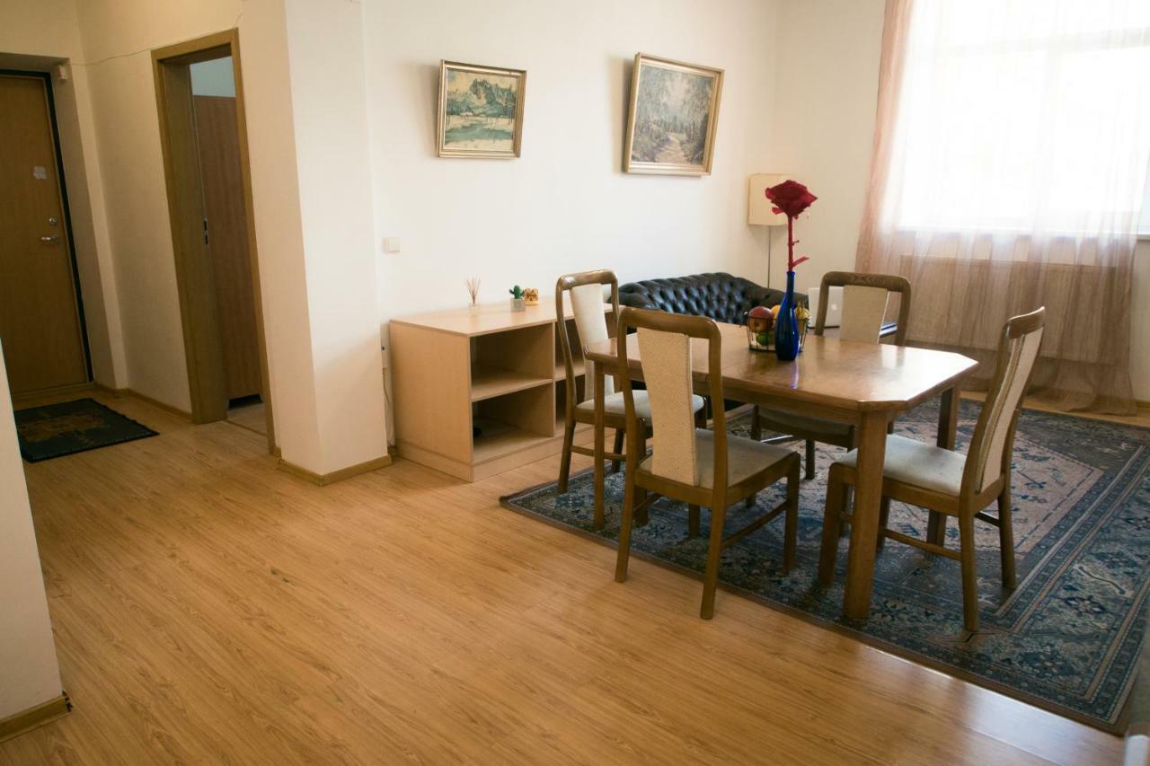 Town Hall 3 Bedroom Apartment Vilnius Exterior photo
